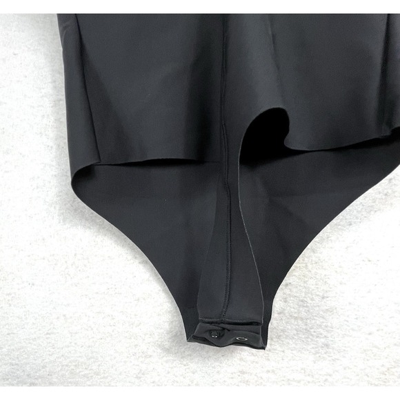 Skims Body Molded UNDERWIRE THONG BODYSUIT Onyx Black NWT Size M - Picture 7 of 10